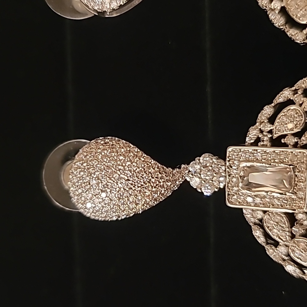 SHAZE EARRINGS- CELEBRATION ROUND DROP - Picture 3 of 5